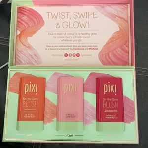 🆕 PIXI ON-THE-GLOW BLUSH (NWT)